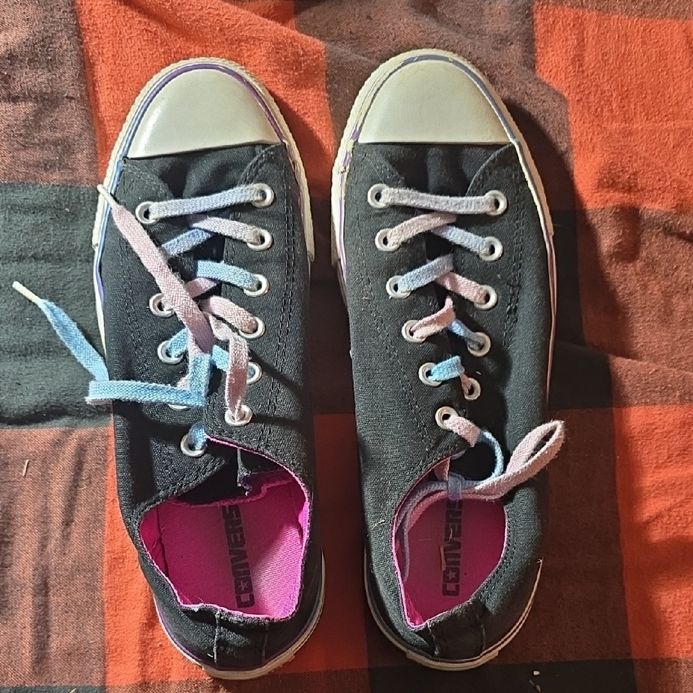 Converse Black Canvas Sneakers for Women
